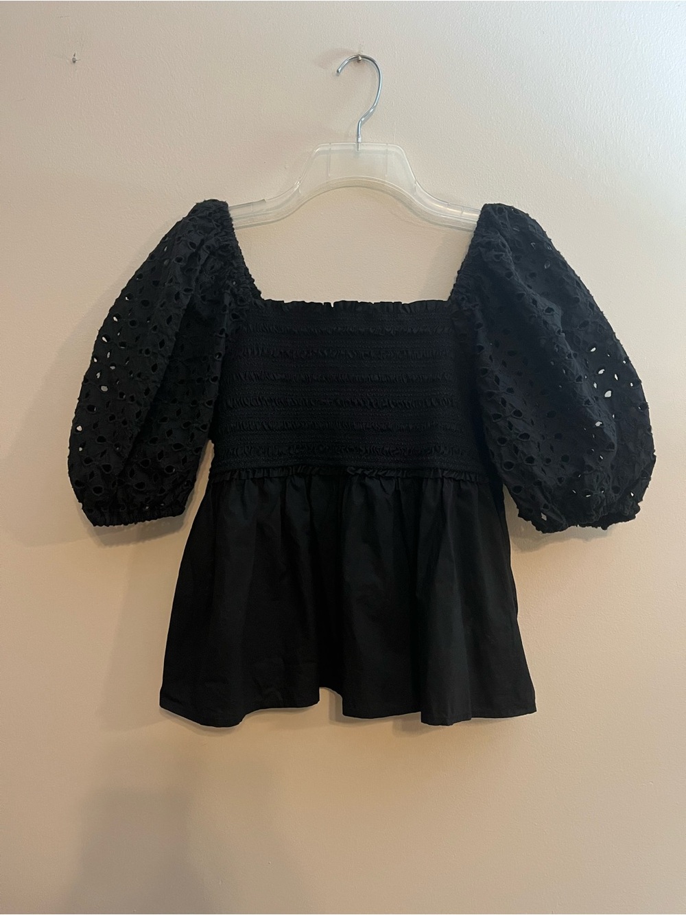 American Eagle Black Puff Sleeve Eyelet Peplum Top Women’s Sz Large Cotton